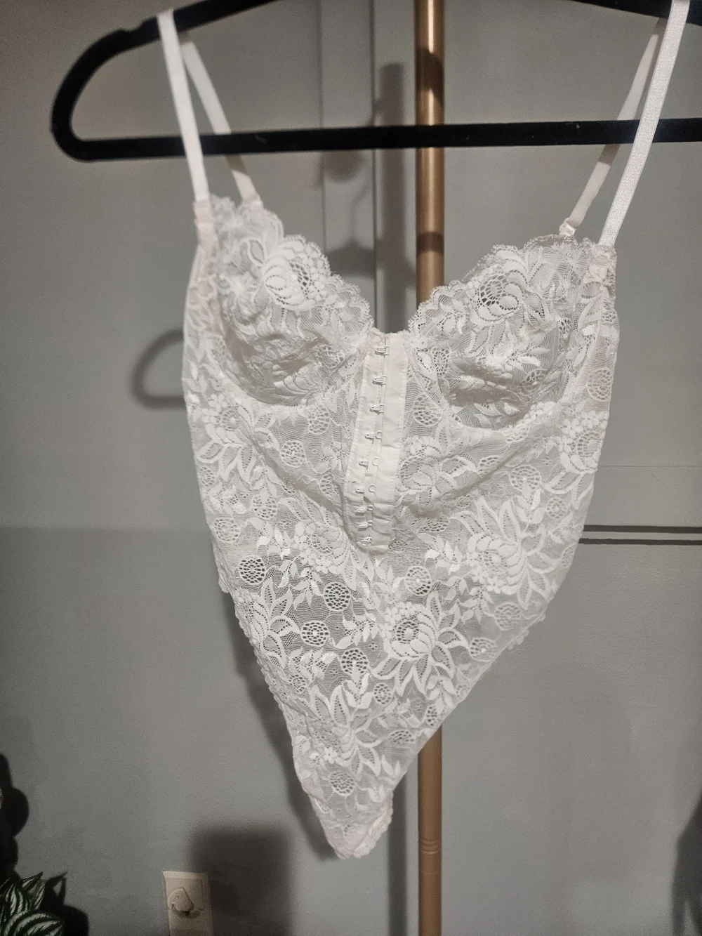Vintage Victoria’s Secret Lace Teddy Bodysuit White Bridal Lingerie USA. Large
